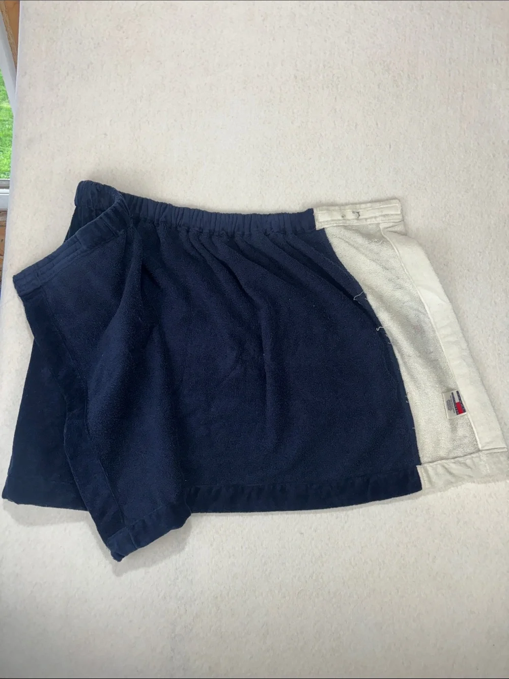 TOMMY HILFIGER Vintage Bath Pool Spa Body Velcro Towel Wrap Locker Room O/S